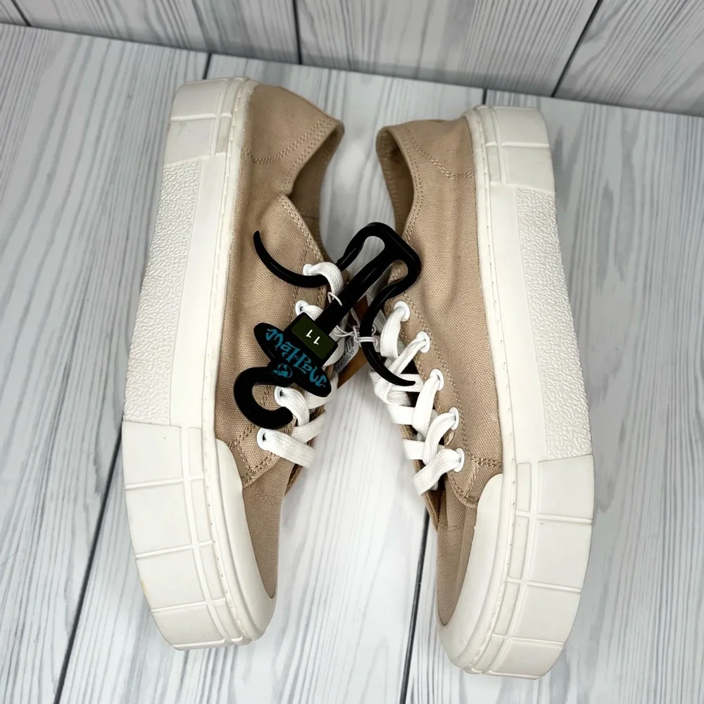 Mad Love Women’s Fran Black Platform Casual  Lace-Up Canvas Sneaker